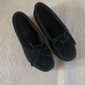 Minnetonka Black Fringe Moccasins